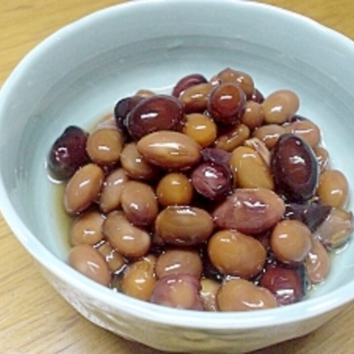 圧力鍋で　黄大豆と黒大豆の煮物